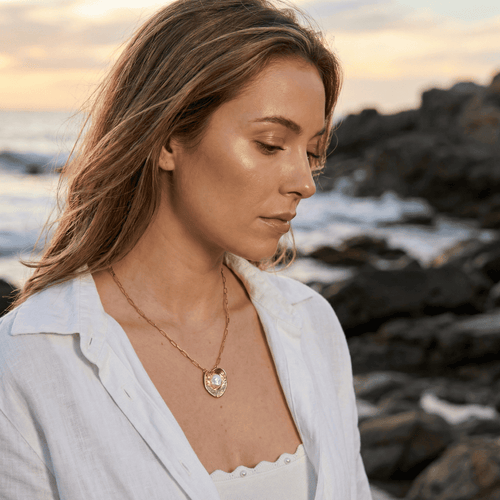 Orila Necklace