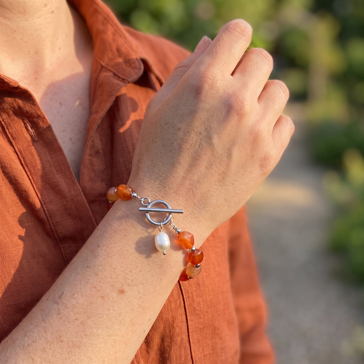 Banded Carnelian Pearl Bracelet