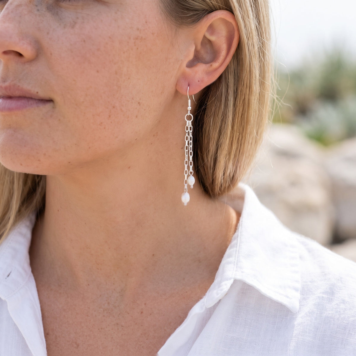 Drop Pearl Earring